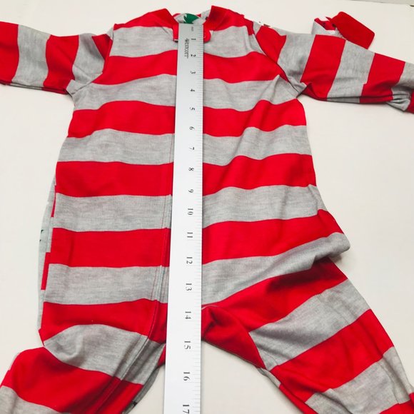2 Pack Just One You Made By Carter's Baby 12 Month Dark Santa Footed Pajama New - Picture 12 of 16